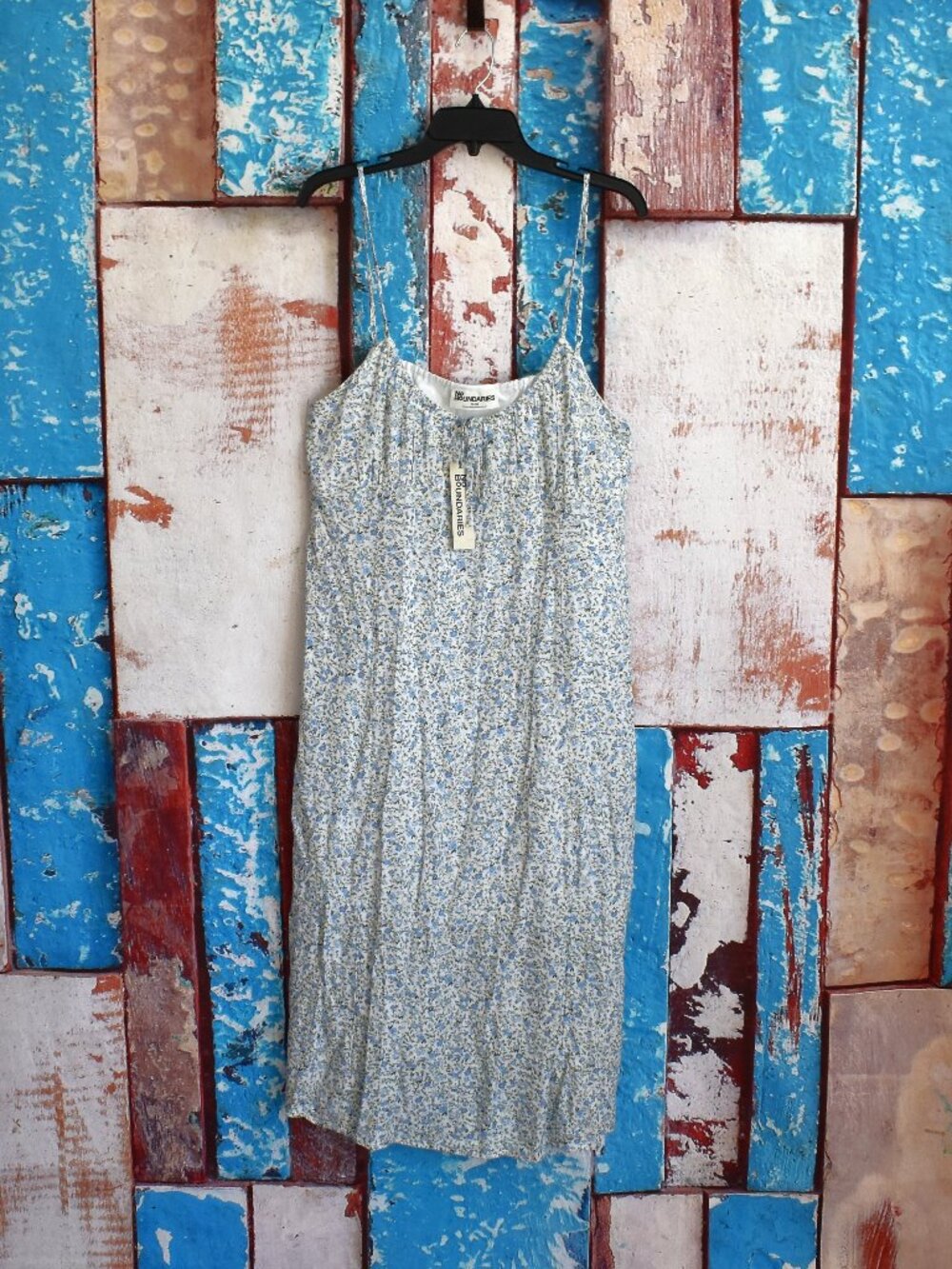 Women's No Boundaries Shirred Bust Midi Dress Sleeveless XXLARGE Winter White